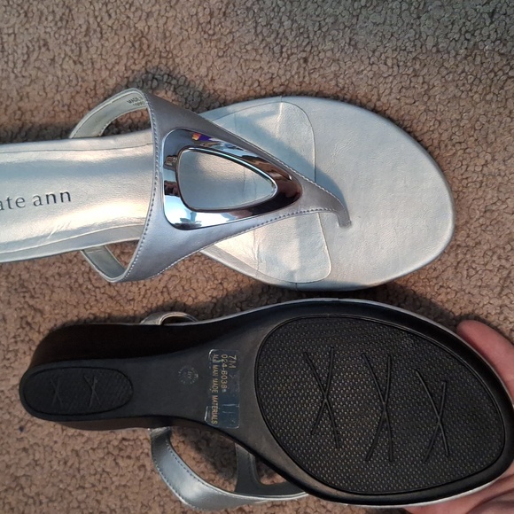 Shoes - Picture 3 of 5